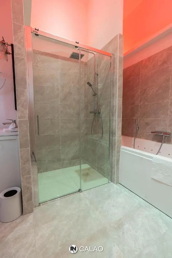 Love hotel Calao Hotel Villars-les-Dombes